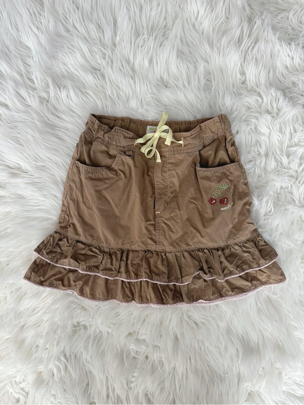🍒 Y2K Daisy Lovers brown skirt with rhinestone cherries! 🍒
